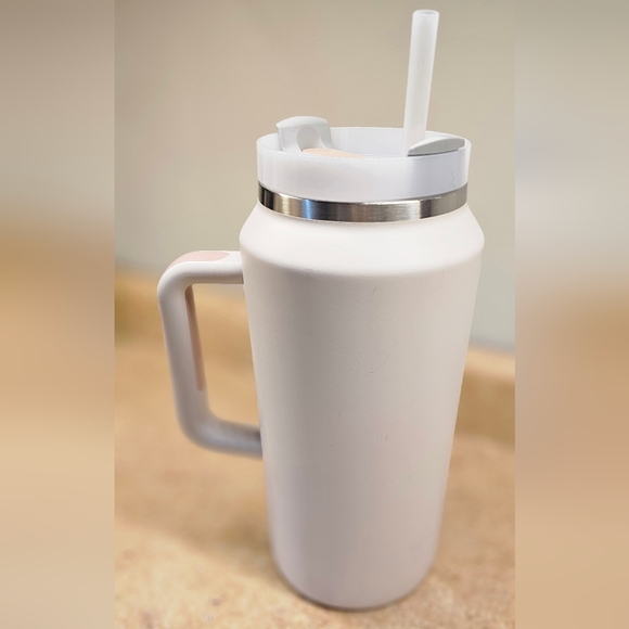 Stanley Pink Travel Mug 60oz - Picture 3 of 4